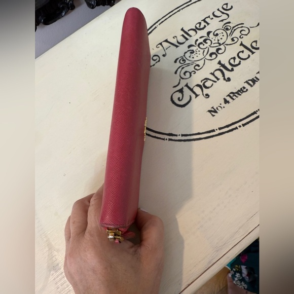 Prada Saffiano Women's Pink Leather Zip Wallet EUC Authentic - Picture 8 of 10